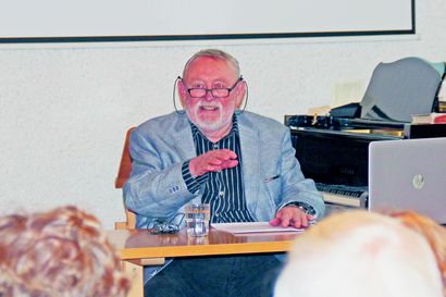 Emeritusprofessori Simo Koskinen Pudasjärvellä: Kukin sukupolvi antaa toisilleen jotain
