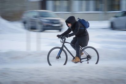 Kempeleessä pyöräilevä: Voit ansaita euroja ilmoittamalla talvikunnossapidon epäkohdista