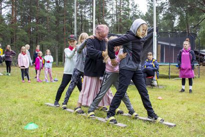 Pieni sade ei haittaa leiriläisiä - Suomen Työväen Urheiluliiton Lapin piirin perinteinen LETE-leiri järjestetään tällä viikolla Kemissä