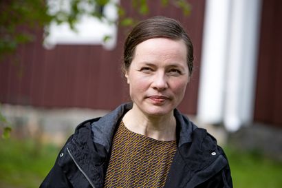 Hanhikiven ydinvoimalan vastustus sysäsi nuoren perheenäidin eduskuntaan asti – Hanna Halmeenpää ei löydä iloa sen kaatumisesta: "Kaikki ovat hävinneet, voittajia ei ole millään suunnalla"