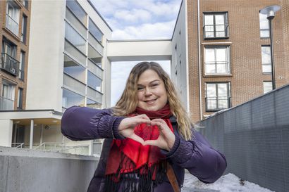 Oulussa opetellaan tervehtimään naapureita – uusi Auttava yhteisö -hanke muistuttaa myös, että apua arjen asioihin voi löytyä ihan seinän takaa